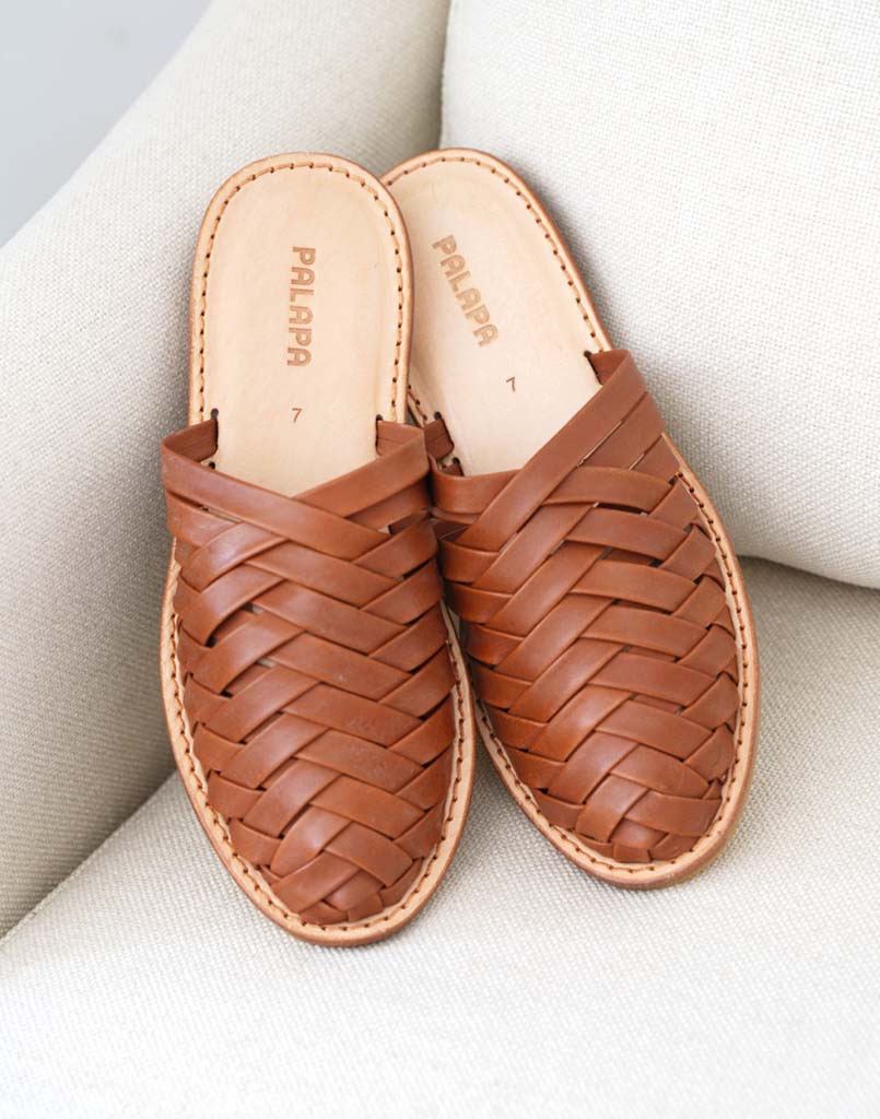 3 | Palapa Sandals: Comala, The Mule. This luxury leather sandal  is handmade in a female-lead ethical workshop. Summer and Vacation Must Haves. | Palapa